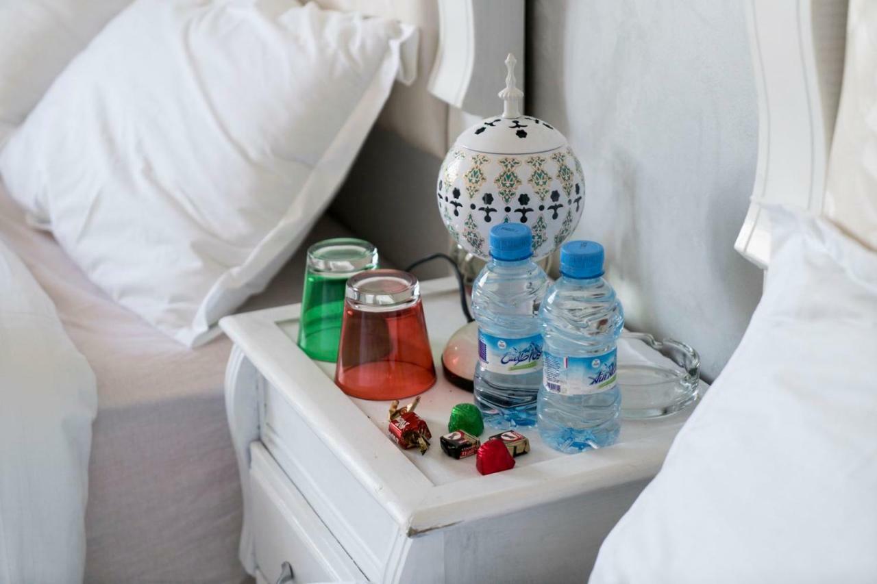 Blue And White House Hotel Anfa-Superieur Екстериор снимка